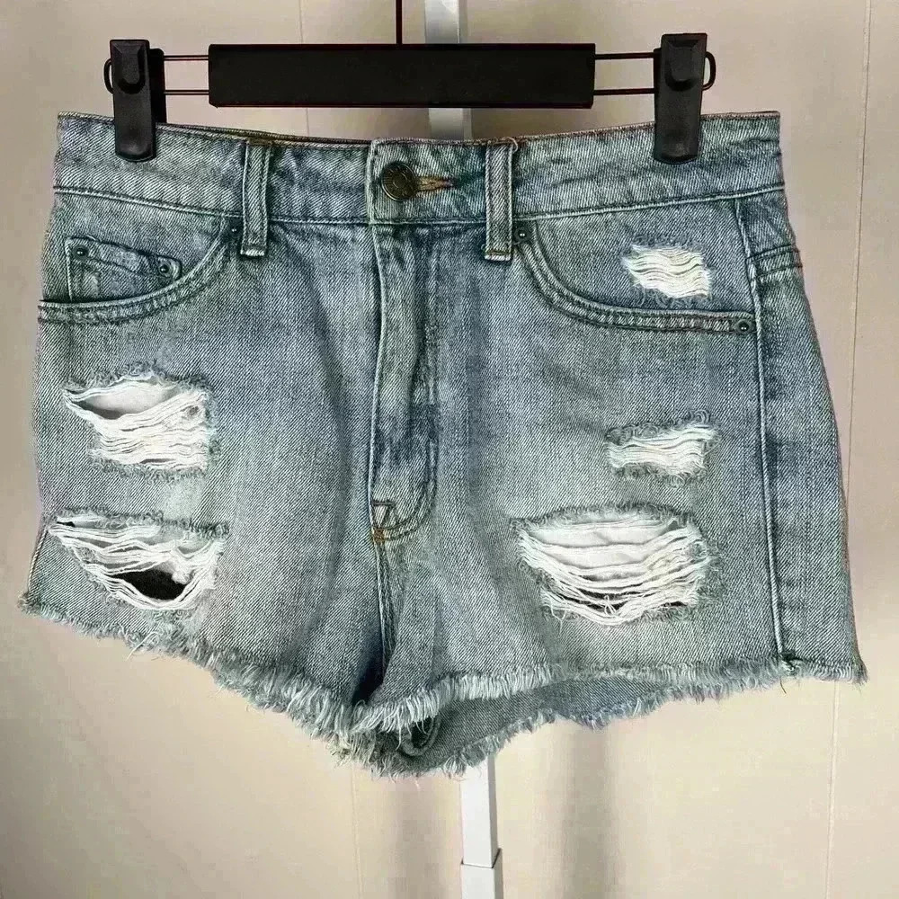 BDG High Rise Dree Cheeky Distressed Denim Shorts Size‎ 28